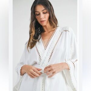 Mable White Emboridered Open Cardigan/Jacket with Belt Size Small